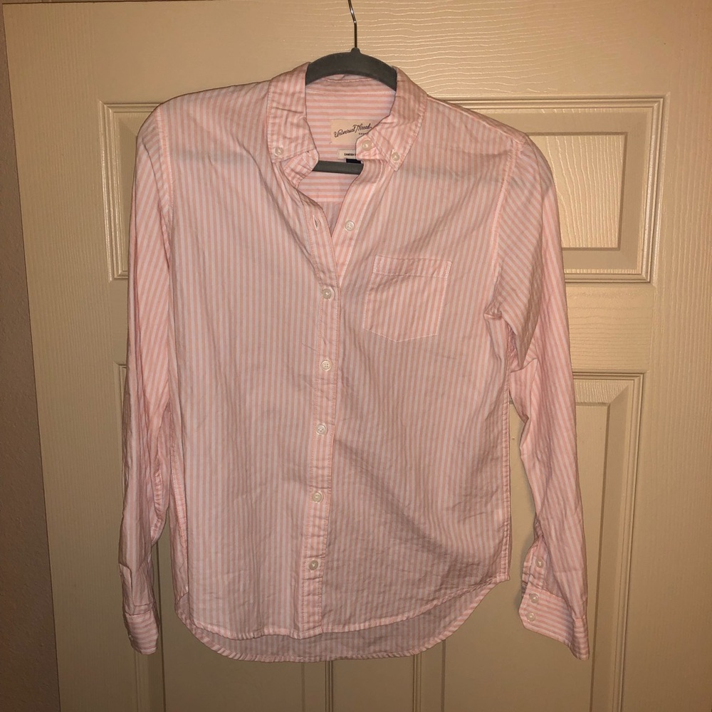 Button up shirt size XS
